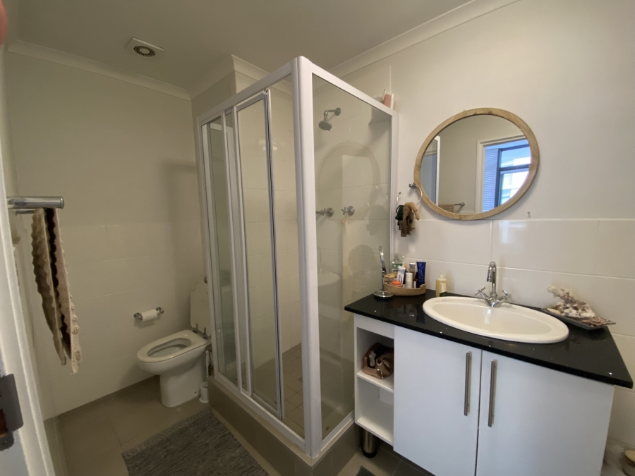 To Let 1 Bedroom Property for Rent in Muizenberg Western Cape